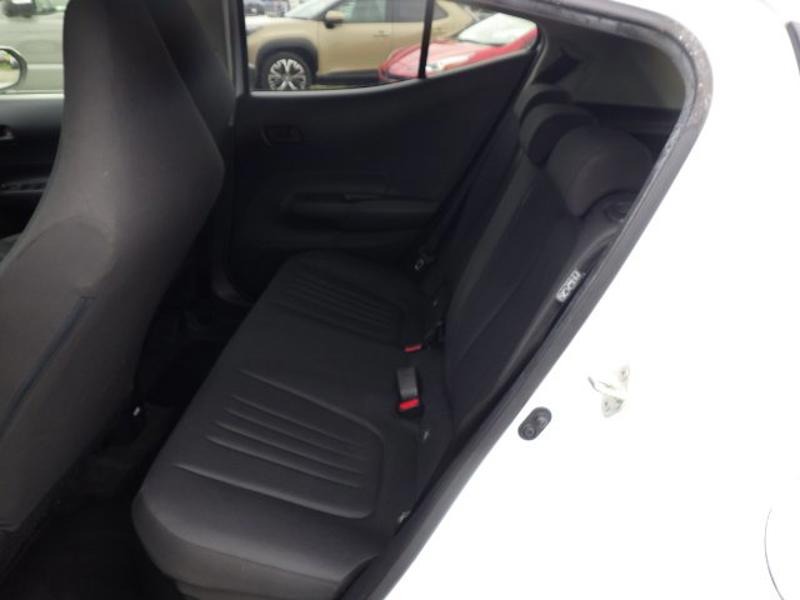 2023 Toyota Aqua Hybrid G Package in pearl &ndash; photo 13