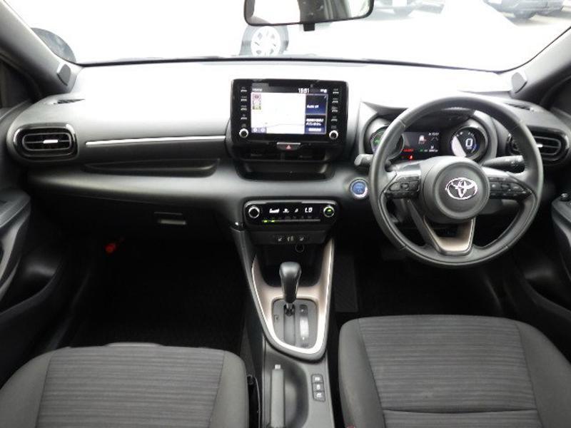 2023 Toyota Yaris Hybrid Z in black &ndash; photo 11