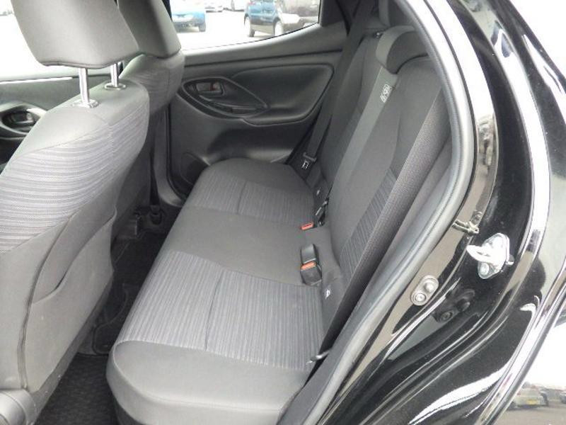 2023 Toyota Yaris Hybrid Z in black &ndash; photo 13