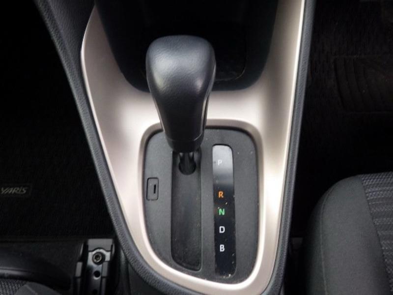 2023 Toyota Yaris Hybrid Z in black &ndash; photo 15
