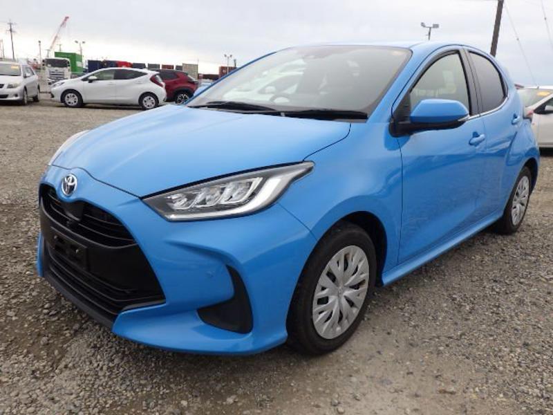2022 Toyota Yaris Hybrid Z in sky blue &ndash; photo 1